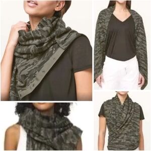 Lululemon Vinyasa Scarf Multi Style Use / Wear Infinity Wrap Camouflage